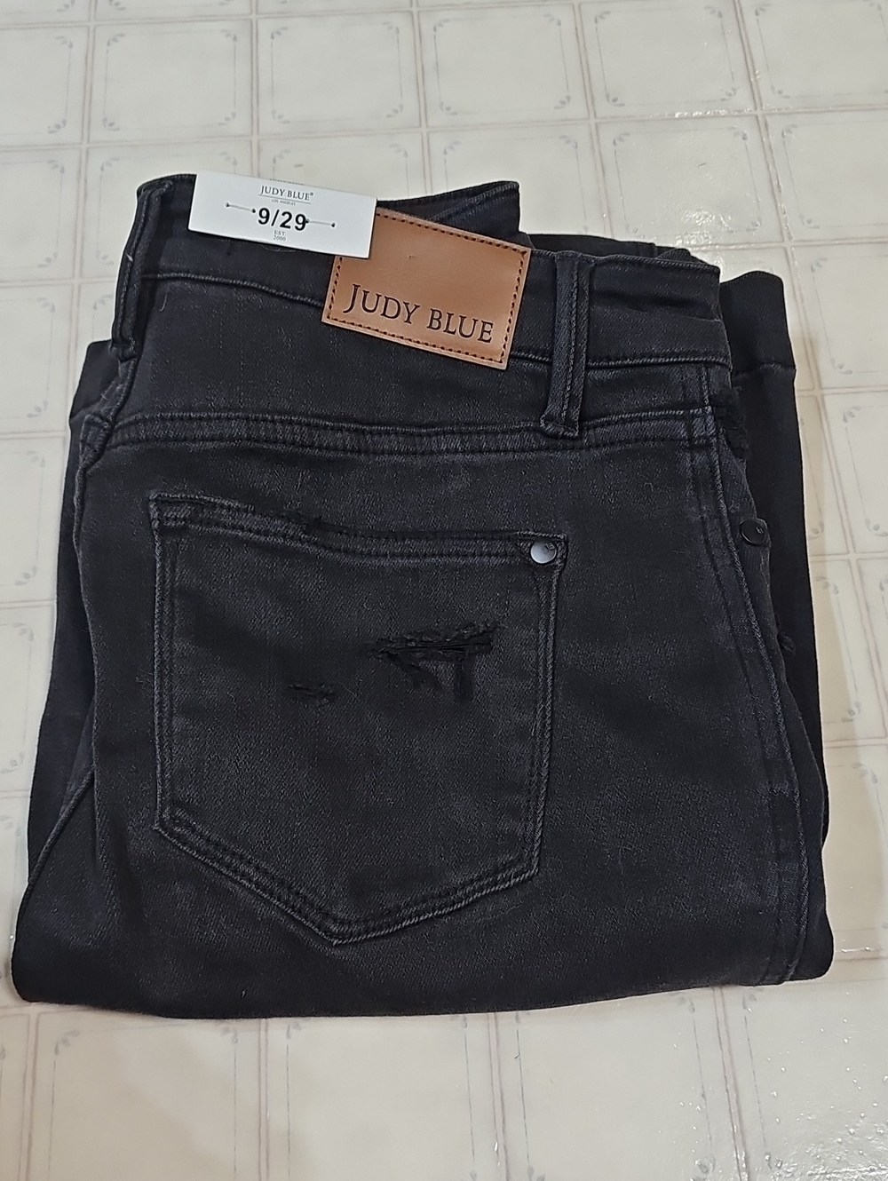 Judy Blue WOMEN'S Black HIGH WAISTED FLARE Jeans - Distressed